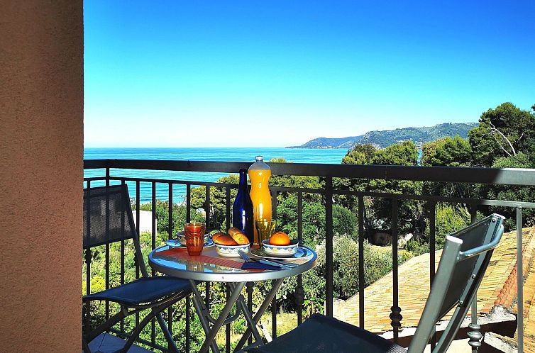 Appartement Meditheia von Holiday World