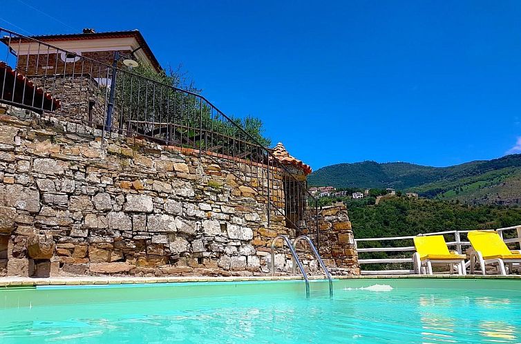 Vakantiehuis Haus mit privatem Pool und herrlicher Aussicht