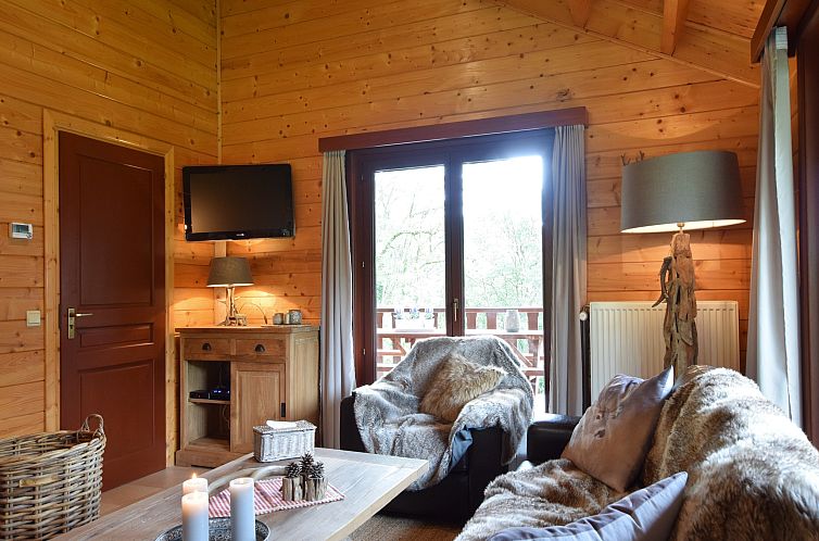 Happy Wood Chalet