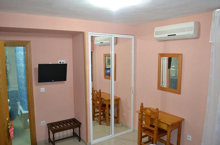 Hostal Al-Qazeres