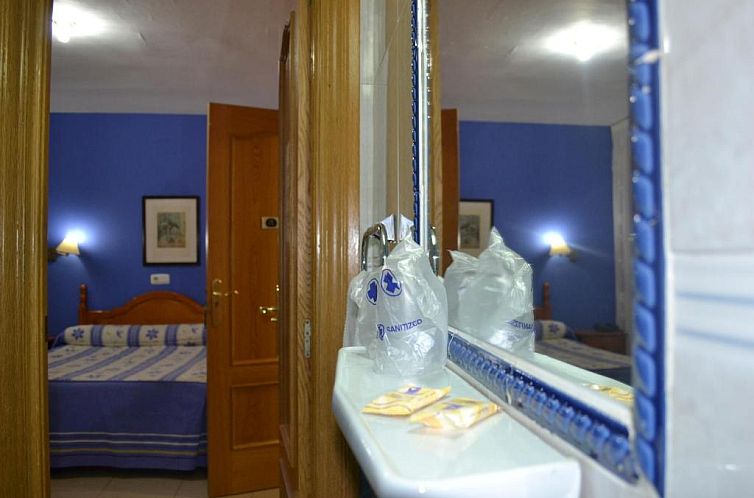 Hostal Al-Qazeres