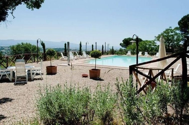 Appartement Anwesen "Casa Vittoria" mit Schwimmbad