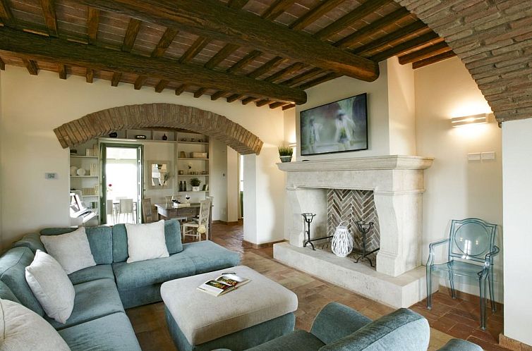 Vakantiehuis Villa mit Infinity-Pool