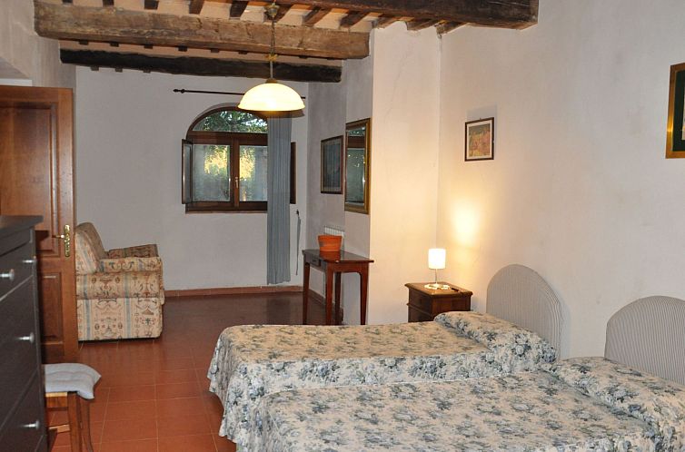 Appartement in Acquapendente mit großem Garten