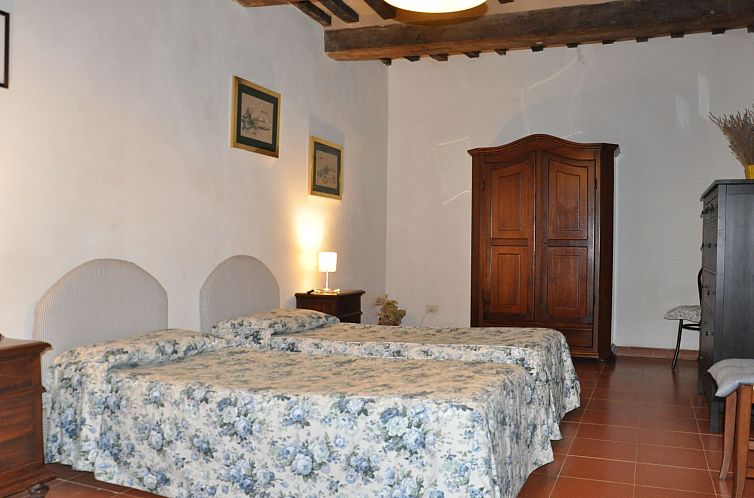 Appartement in Acquapendente mit großem Garten