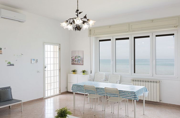 Appartement Rome's Beach House 1