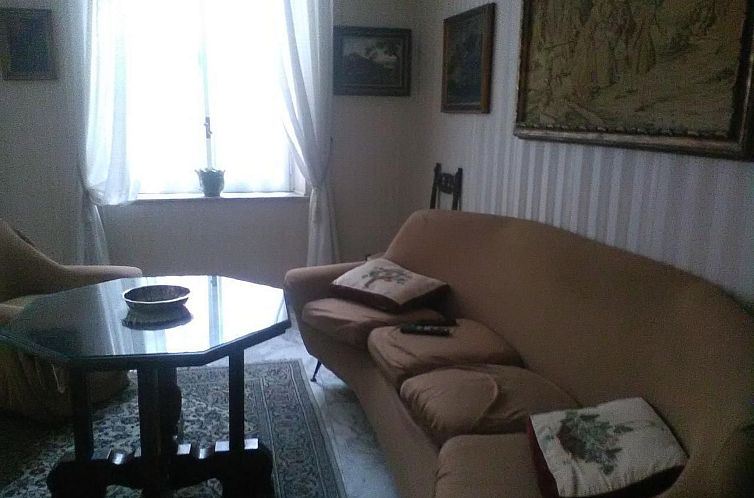 Appartement Nahe Rom mit Terrasse und einem Flügel
