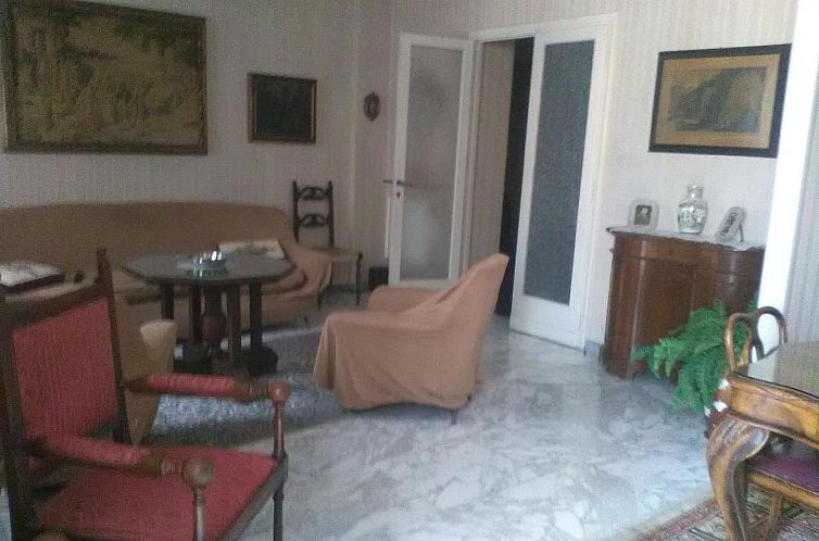Appartement Nahe Rom mit Terrasse und einem Flügel
