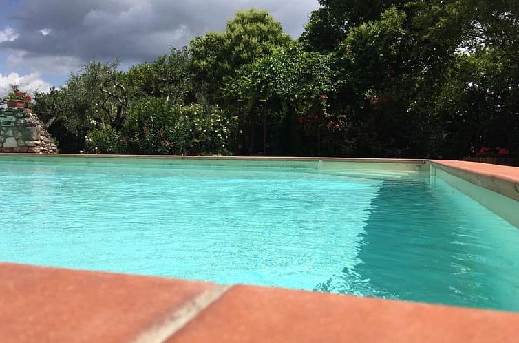 Vakantiehuis Villa mit privatem Pool 70 Kilometer von Rom en