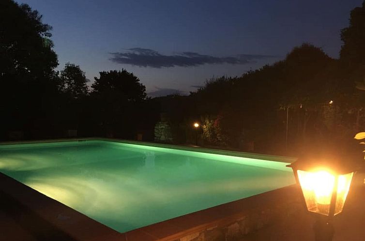 Vakantiehuis Villa mit privatem Pool 70 Kilometer von Rom en