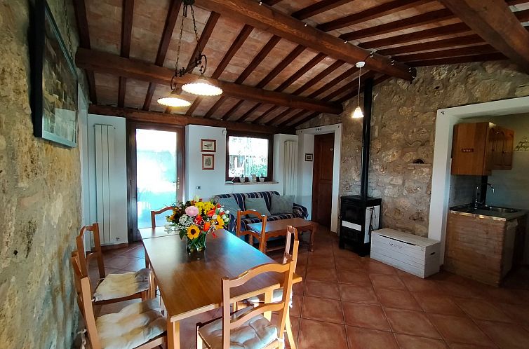 Vakantiehuis Villa mit privatem Pool 70 Kilometer von Rom en