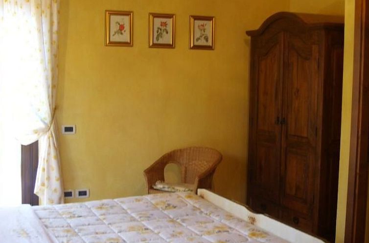 Vakantiehuis Villa mit privatem Pool 70 Kilometer von Rom en