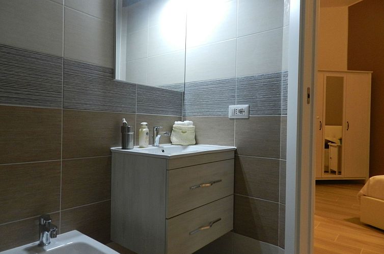 Appartement Wohnung mit Waschmaschine und Geschirrspüler