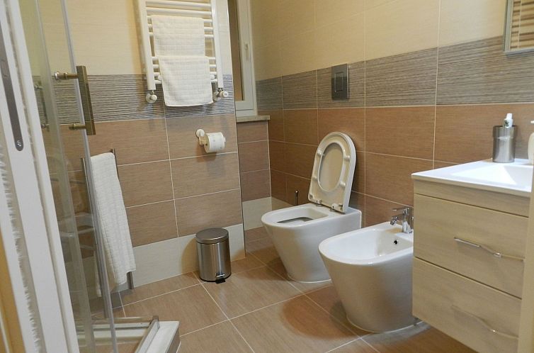 Appartement Wohnung mit Waschmaschine und Geschirrspüler