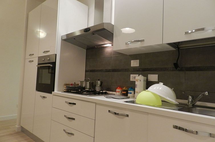 Appartement Wohnung mit Waschmaschine und Geschirrspüler