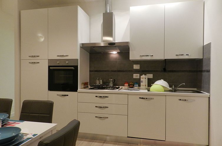 Appartement Wohnung mit Waschmaschine und Geschirrspüler