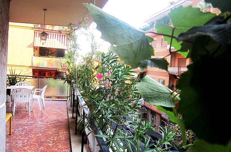 Appartement mit Terrasse