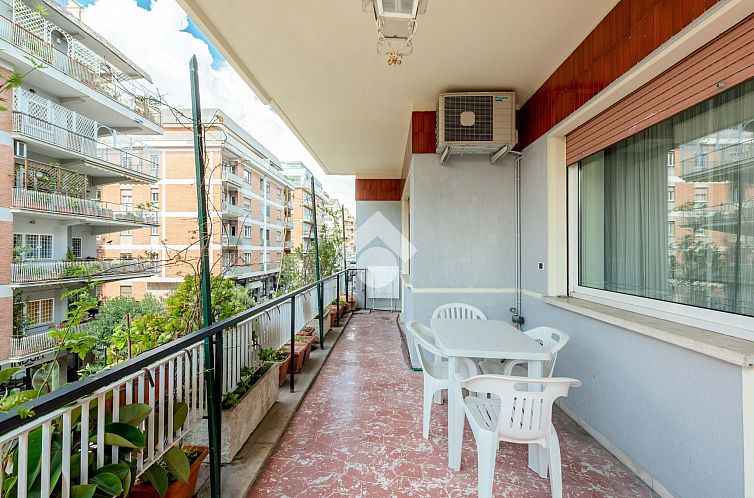Appartement mit Terrasse