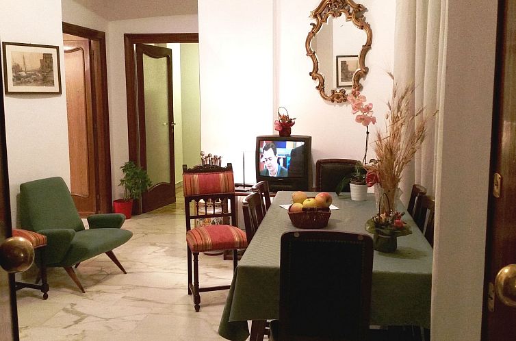 Appartement mit Terrasse