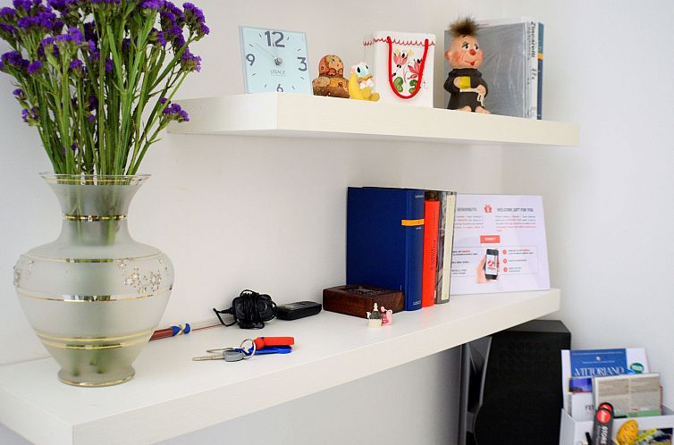 Appartement Wohnung "Donna Lavinia" mit Blick aufs Wasser