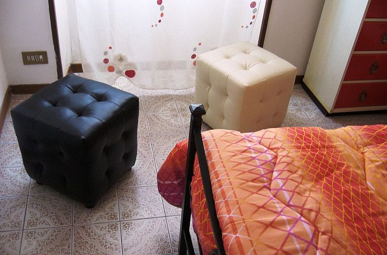 Appartement Wohnung "Donna Lavinia" mit Blick aufs Wasser