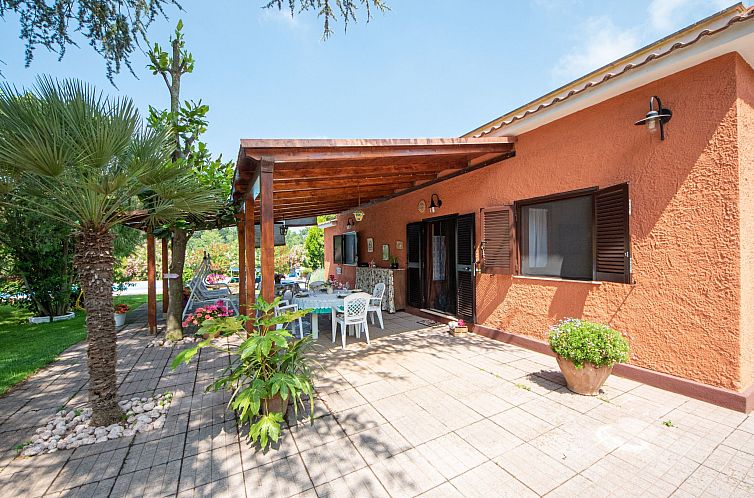 Vakantiehuis Oleandri Ferienhaus mit privatem Pool