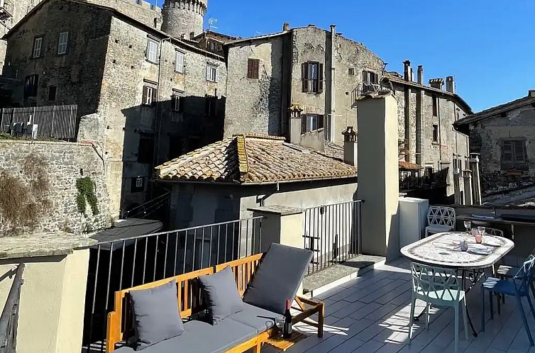 Castle_Terrace uitzicht op het meer van Rome