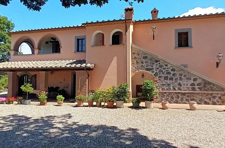 Appartement LaPorcilaia, Ferienwohnung mit Seeblick.