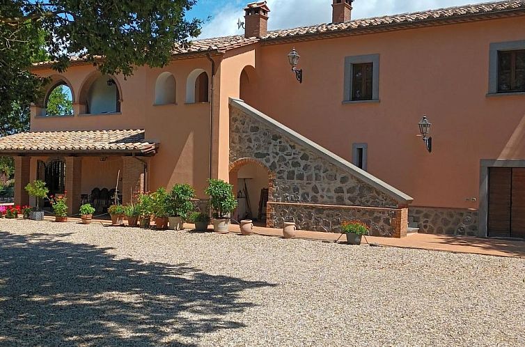 Appartement LaPorcilaia, Ferienwohnung mit Seeblick.