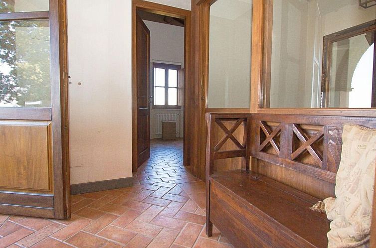 Appartement LaPorcilaia, Ferienwohnung mit Seeblick.