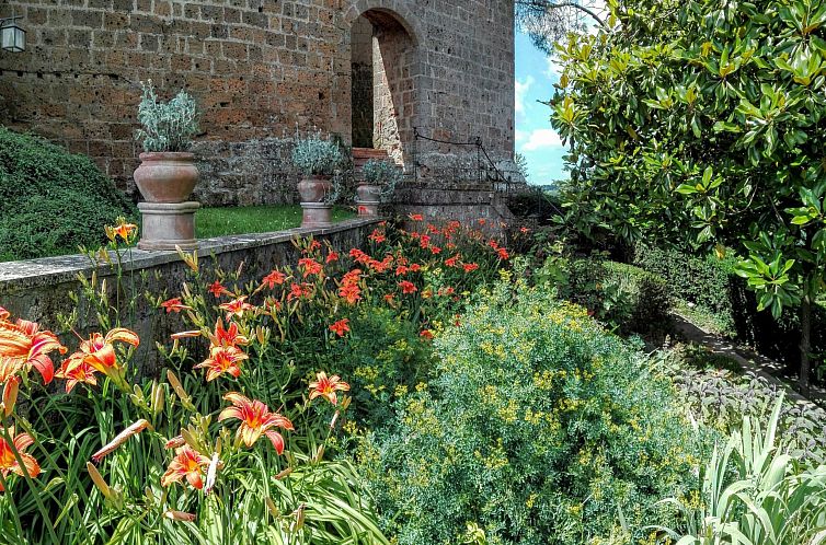 Appartement Komfortable Unterkunft in einem Schloss, Schwimm