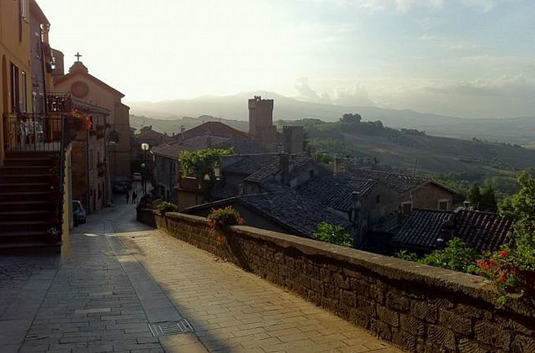Appartement Komfortable Unterkunft in einem Schloss, Schwimm