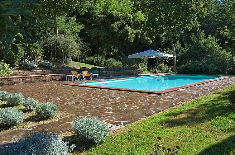 Appartement Charmante Schlossunterkunft mit Schwimmbad