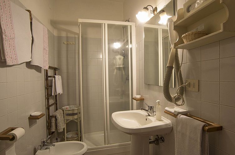 Appartement Charmante Schlossunterkunft mit Schwimmbad