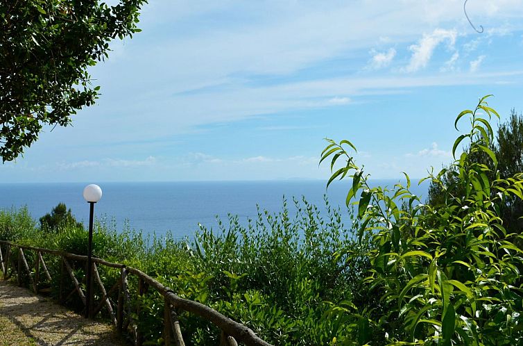 Vakantiehuis mit Garten, Grill und Terrasse