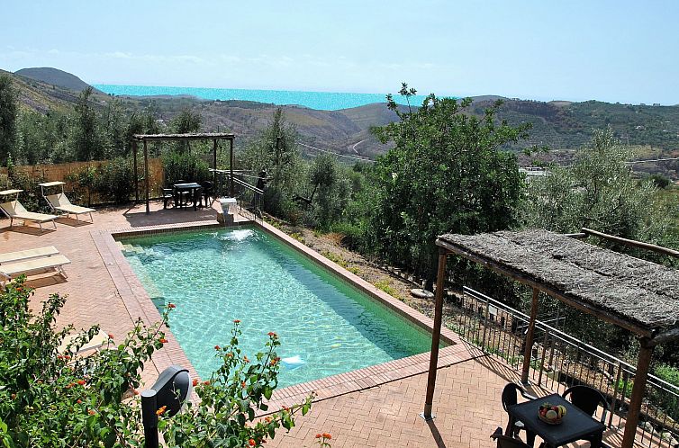 Unterkunft 0924930 - Ferienhaus Latium / Rom - Vakantiehuis Doppelhaushälfte mit Gemeinschaftspool