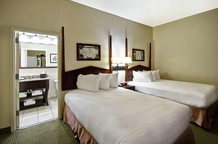 Embassy Suites Charleston - Historic District