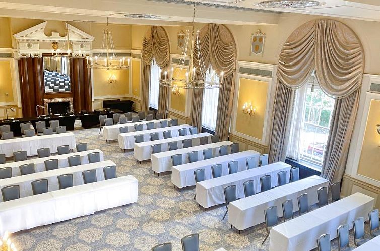 Francis Marion Hotel