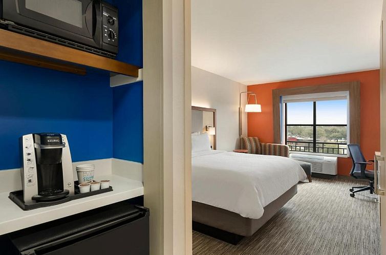 Holiday Inn Express Hotel & Suites Mount Pleasant - Charlest