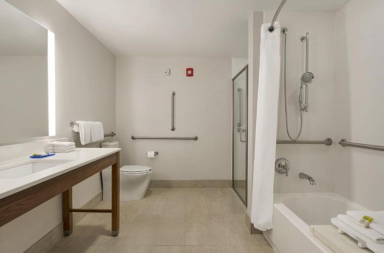 Holiday Inn Express Hotel & Suites Mount Pleasant - Charlest