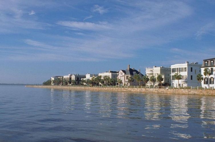 Holiday Inn Charleston Historic Downtown, an IHG Hotel