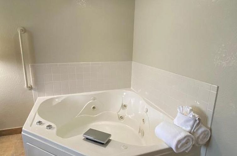 MountainView Lodge and Suites