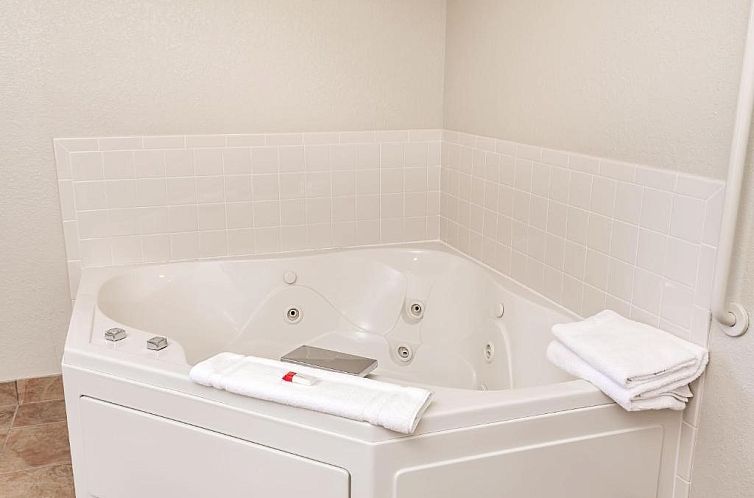 MountainView Lodge and Suites