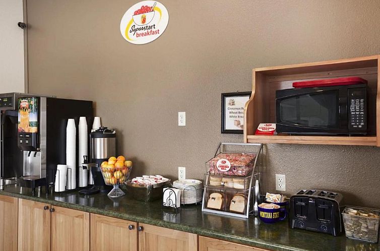 Super 8 by Wyndham Bozeman