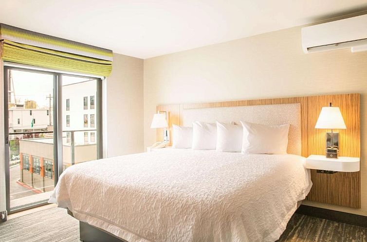 Hampton Inn & Suites Seattle-Downtown