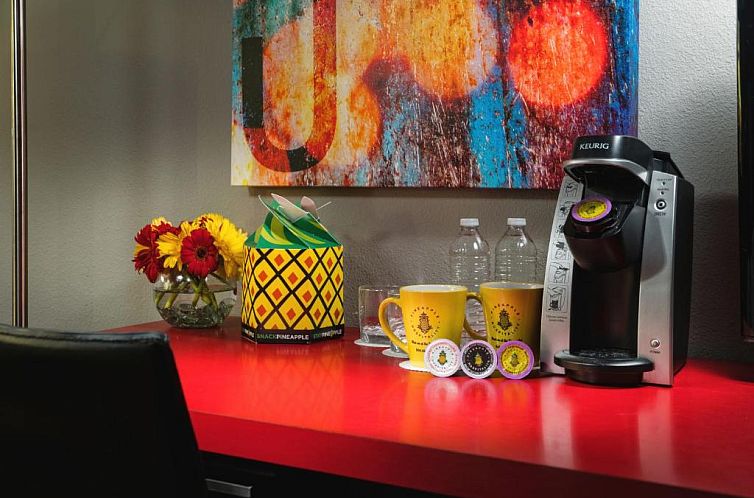 Staypineapple, Hotel FIVE, Downtown Seattle