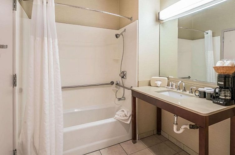 Comfort Inn & Suites Seattle North