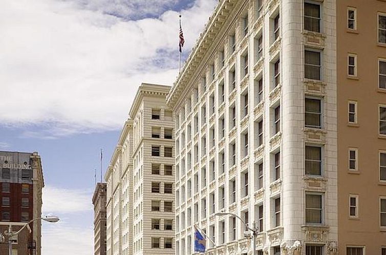 The Arctic Club Seattle, a DoubleTree by Hilton Hotel