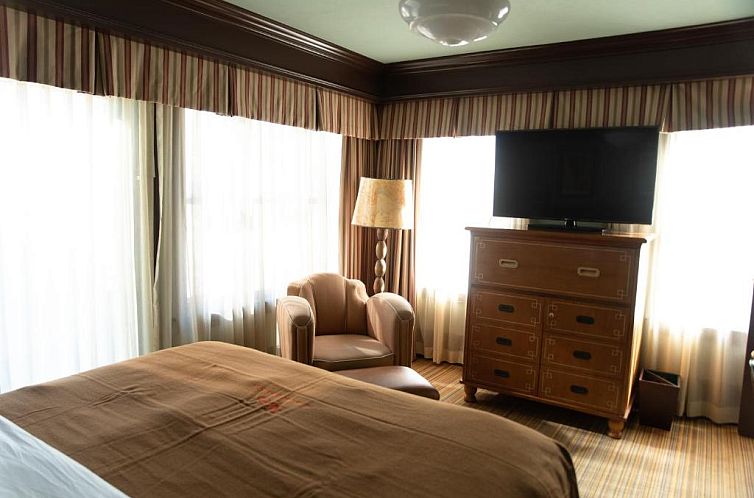 The Arctic Club Seattle, a DoubleTree by Hilton Hotel