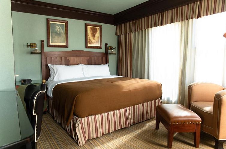The Arctic Club Seattle, a DoubleTree by Hilton Hotel